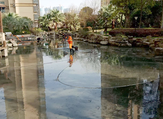 园林办事处景观池淤泥清理